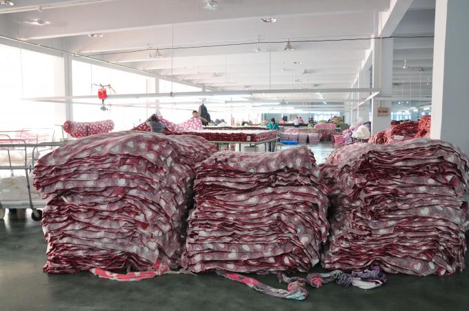 100% polyester Fux Fur Throw deken breien Koraal Fuzzy deken OEM 15