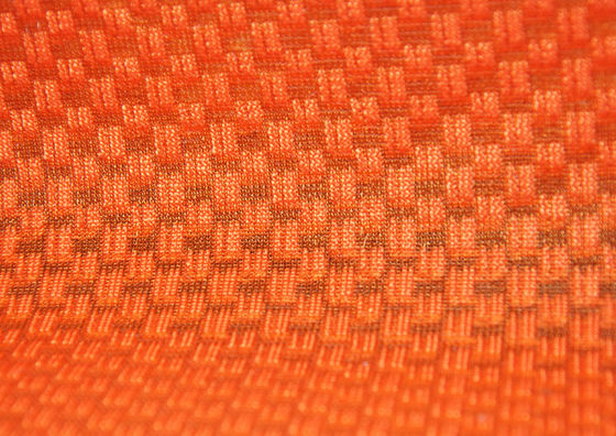 Good price 320gm Airmesh Gebreide Polyester Mesh Materiaal Adembare Mesh Stof Voor Matras online