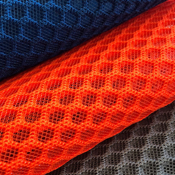 100% polyester gerecycled polyester mesh gebreide airmesh 3D mesh materiaal 2